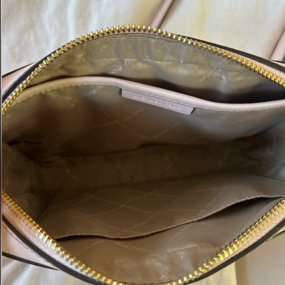 Michael Kors Jet Set Leather Crossbody Bag - Picture 7 of 7